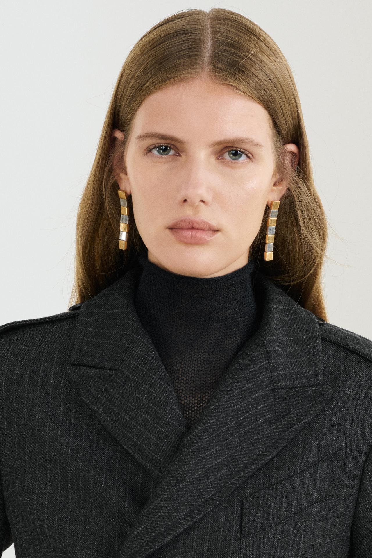 بليزر صوف مخطّط بقصّة أنيقة - 2